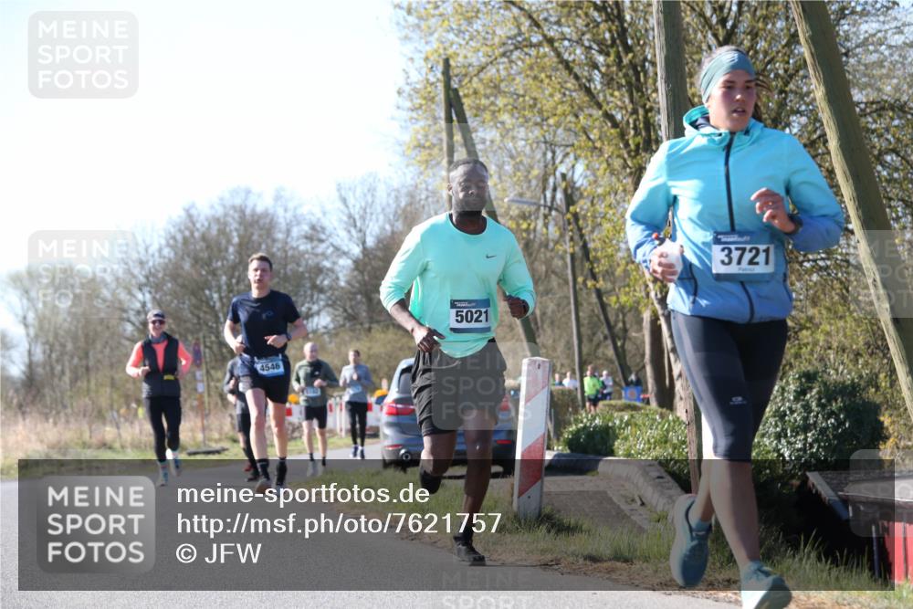 06.04.2025 - 44. Internationalen Wilhelmsburger Insellauf Jannik Wohlers http://msf.ph/oto/7621757 06.04.2025 10:15:09 Laufen 4546, 5021, 3721 meine-sportfotos.de