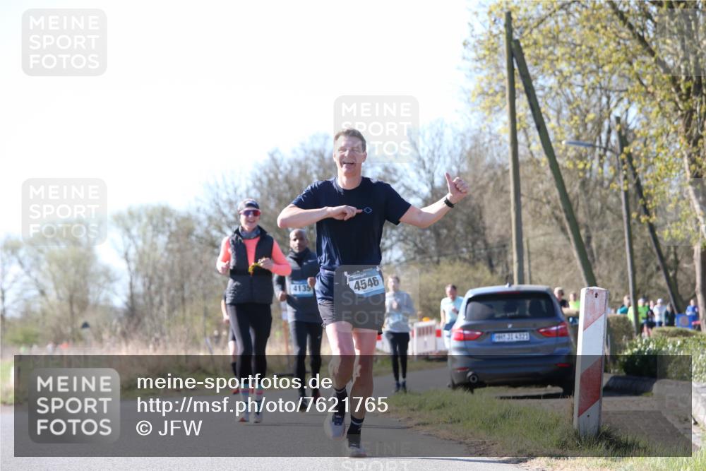 06.04.2025 - 44. Internationalen Wilhelmsburger Insellauf Jannik Wohlers http://msf.ph/oto/7621765 06.04.2025 10:15:12 Laufen 4135, 4546, 31, 4321 meine-sportfotos.de