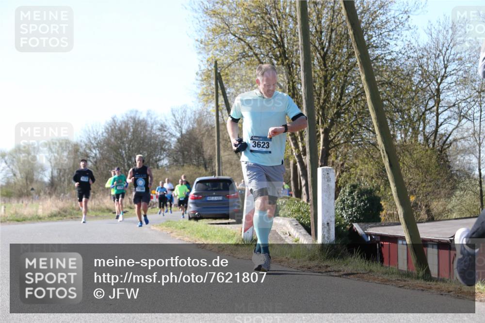 06.04.2025 - 44. Internationalen Wilhelmsburger Insellauf Jannik Wohlers http://msf.ph/oto/7621807 06.04.2025 10:15:24 Laufen 4, 31, 4323, 3623 meine-sportfotos.de