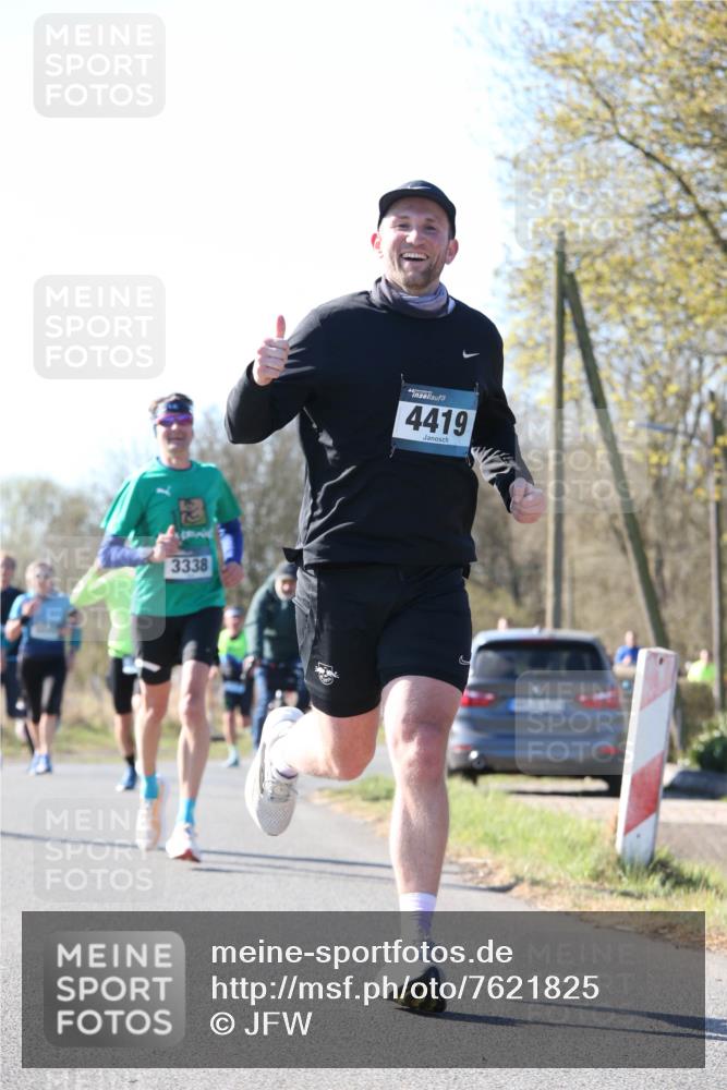 06.04.2025 - 44. Internationalen Wilhelmsburger Insellauf Jannik Wohlers http://msf.ph/oto/7621825 06.04.2025 10:15:31 Laufen 3338, 4419 meine-sportfotos.de