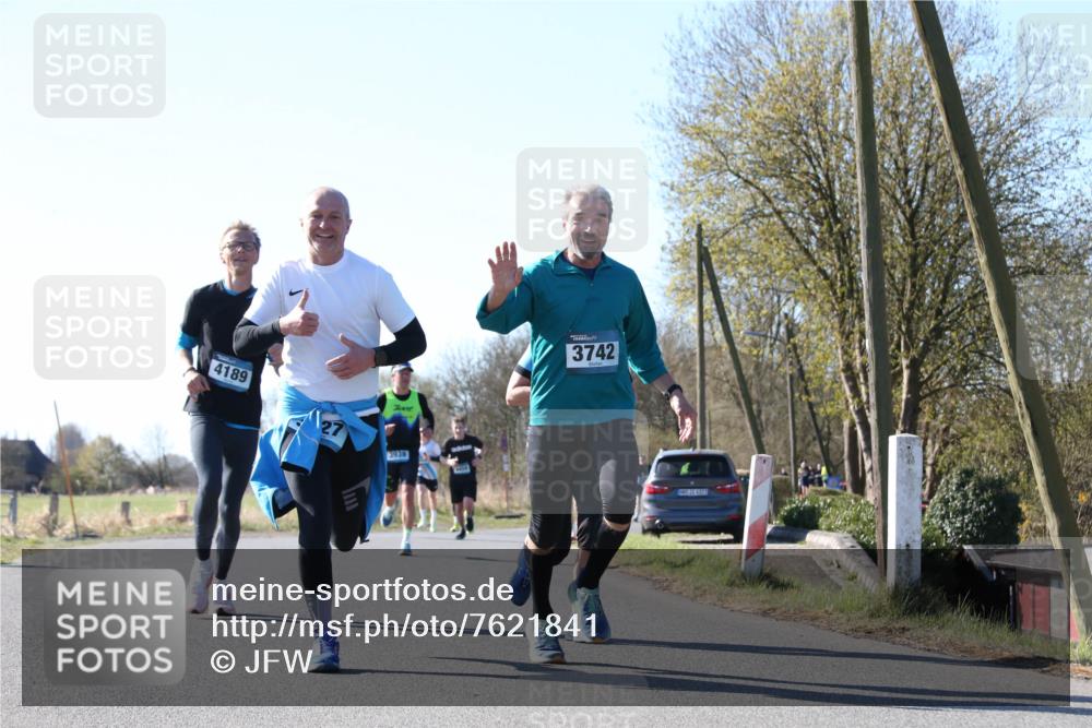 06.04.2025 - 44. Internationalen Wilhelmsburger Insellauf Jannik Wohlers http://msf.ph/oto/7621841 06.04.2025 10:15:38 Laufen 4189, 3939, 3742 meine-sportfotos.de