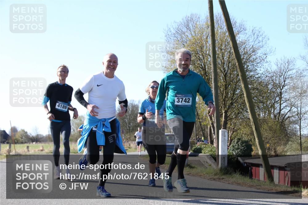 06.04.2025 - 44. Internationalen Wilhelmsburger Insellauf Jannik Wohlers http://msf.ph/oto/7621845 06.04.2025 10:15:39 Laufen 4189, 50, 143831, 6323, 3742 meine-sportfotos.de