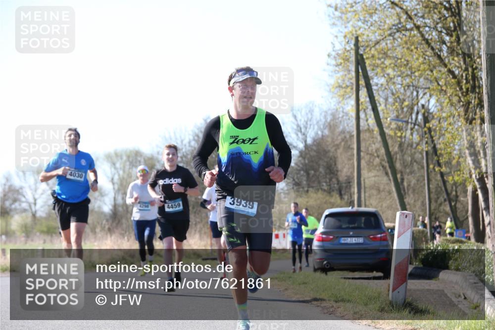 06.04.2025 - 44. Internationalen Wilhelmsburger Insellauf Jannik Wohlers http://msf.ph/oto/7621861 06.04.2025 10:15:41 Laufen 4030, 4298, 4459, 3939, 31, 4323 meine-sportfotos.de