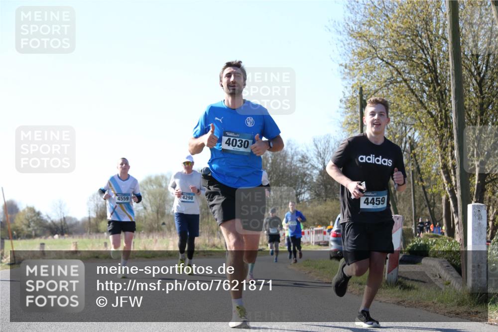 06.04.2025 - 44. Internationalen Wilhelmsburger Insellauf Jannik Wohlers http://msf.ph/oto/7621871 06.04.2025 10:15:45 Laufen 4298, 4559, 4030, 4459 meine-sportfotos.de