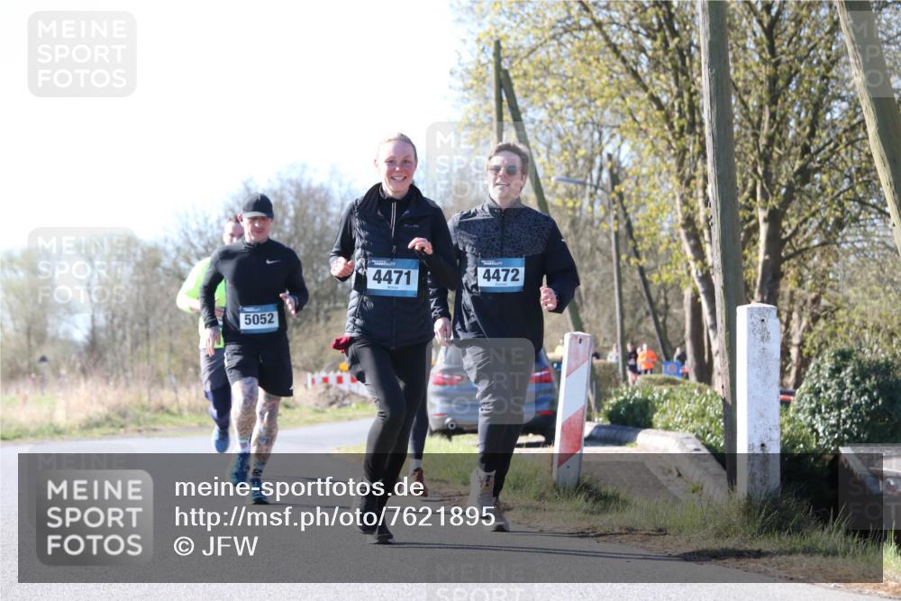06.04.2025 - 44. Internationalen Wilhelmsburger Insellauf Jannik Wohlers http://msf.ph/oto/7621895 06.04.2025 10:15:52 Laufen 5052, 4471, 4472 meine-sportfotos.de