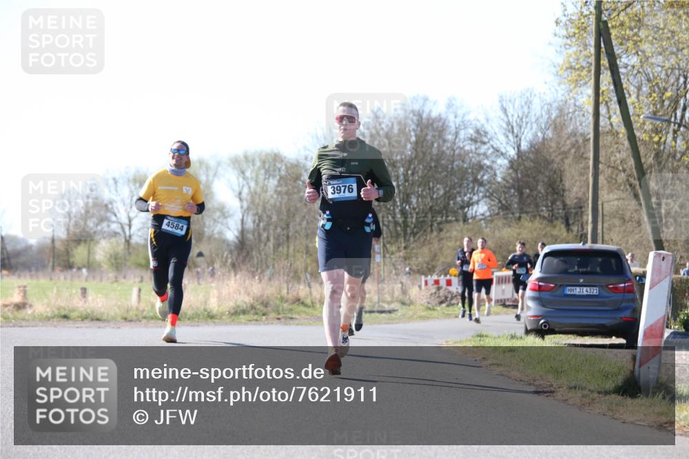 06.04.2025 - 44. Internationalen Wilhelmsburger Insellauf Jannik Wohlers http://msf.ph/oto/7621911 06.04.2025 10:16:06 Laufen 4584, 3976, 4321 meine-sportfotos.de