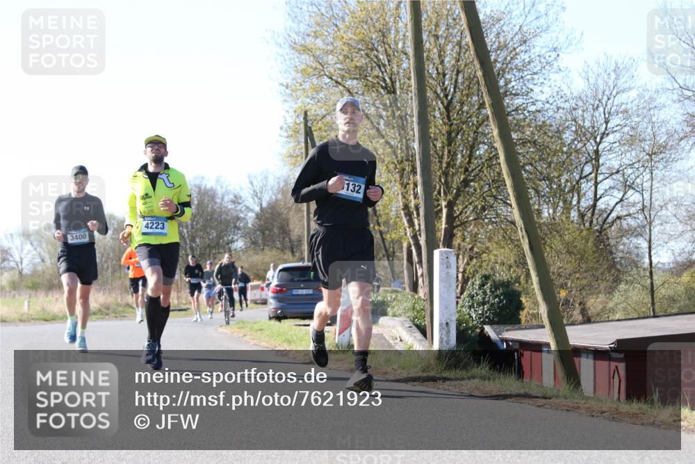 06.04.2025 - 44. Internationalen Wilhelmsburger Insellauf Jannik Wohlers http://msf.ph/oto/7621923 06.04.2025 10:16:12 Laufen 3400, 4223, 31, 4323, 132 meine-sportfotos.de