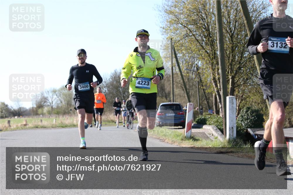 06.04.2025 - 44. Internationalen Wilhelmsburger Insellauf Jannik Wohlers http://msf.ph/oto/7621927 06.04.2025 10:16:13 Laufen 3400, 4223, 1448, 31, 4323, 3132 meine-sportfotos.de