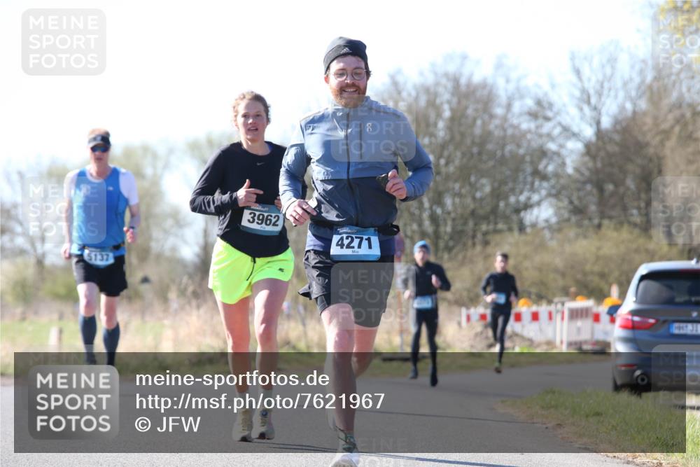 06.04.2025 - 44. Internationalen Wilhelmsburger Insellauf Jannik Wohlers http://msf.ph/oto/7621967 06.04.2025 10:16:33 Laufen 5137, 50, 3962, 4271 meine-sportfotos.de