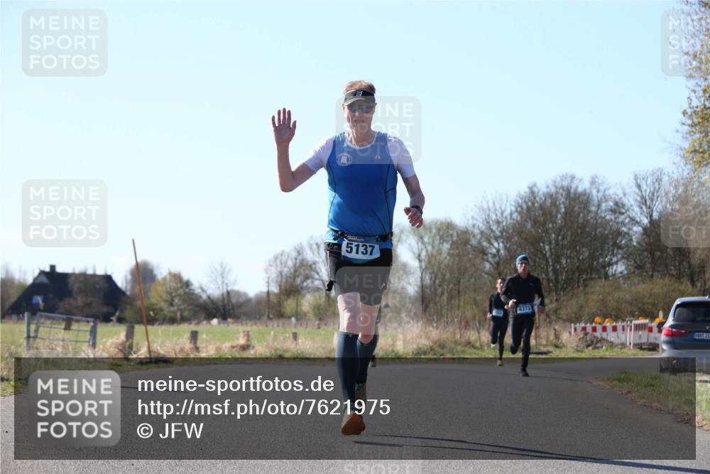 06.04.2025 - 44. Internationalen Wilhelmsburger Insellauf Jannik Wohlers http://msf.ph/oto/7621975 06.04.2025 10:16:37 Laufen 5137, 4373, 1 meine-sportfotos.de