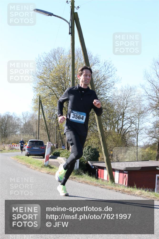 06.04.2025 - 44. Internationalen Wilhelmsburger Insellauf Jannik Wohlers http://msf.ph/oto/7621997 06.04.2025 10:16:48 Laufen 3564 meine-sportfotos.de