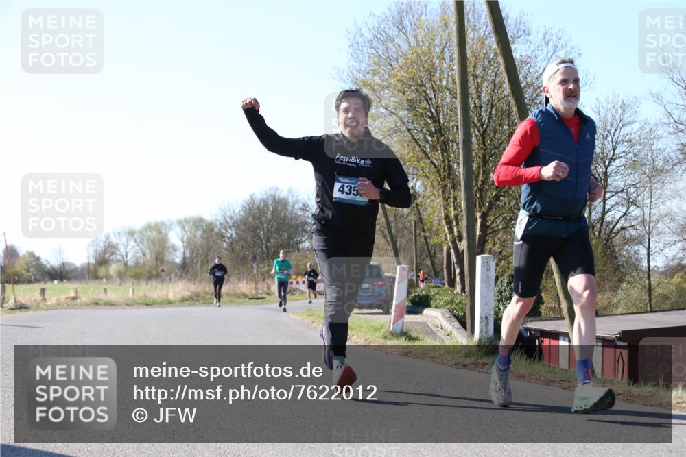 06.04.2025 - 44. Internationalen Wilhelmsburger Insellauf Jannik Wohlers http://msf.ph/oto/7622012 06.04.2025 10:17:03 Laufen 435 meine-sportfotos.de