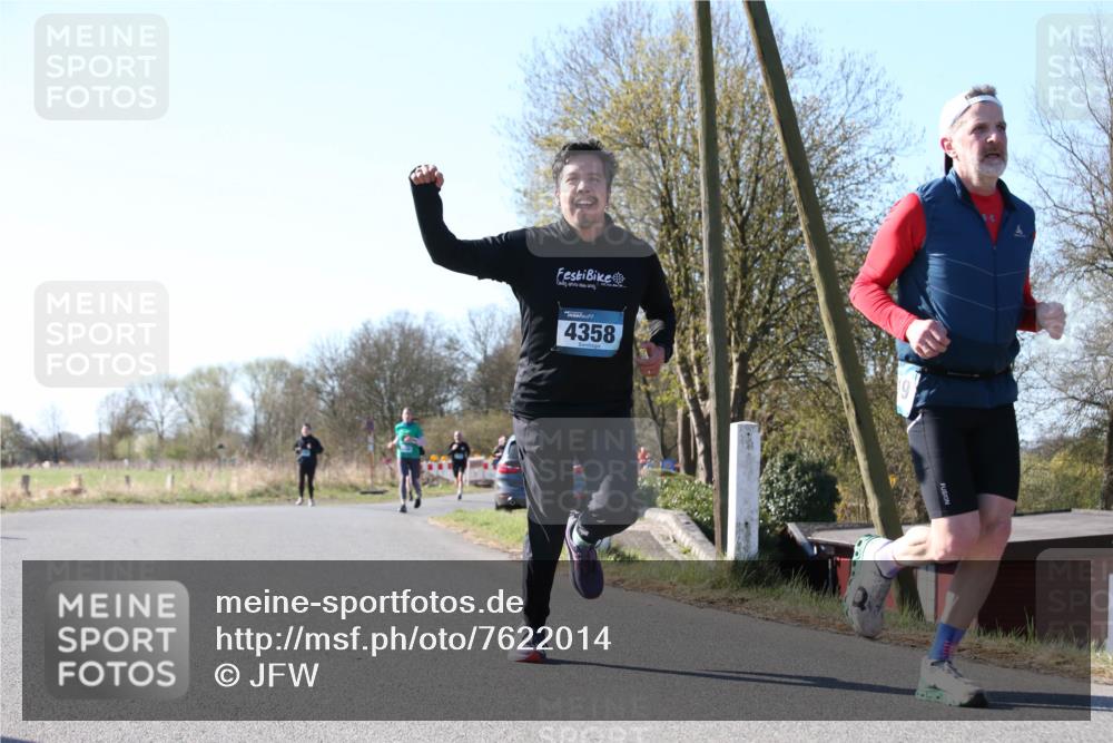 06.04.2025 - 44. Internationalen Wilhelmsburger Insellauf Jannik Wohlers http://msf.ph/oto/7622014 06.04.2025 10:17:03 Laufen 4358 meine-sportfotos.de