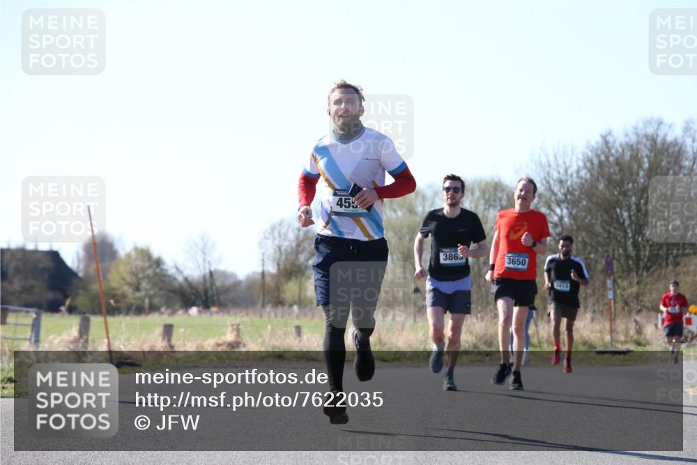 06.04.2025 - 44. Internationalen Wilhelmsburger Insellauf Jannik Wohlers http://msf.ph/oto/7622035 06.04.2025 10:17:31 Laufen 45, 386, 3650, 1413 meine-sportfotos.de