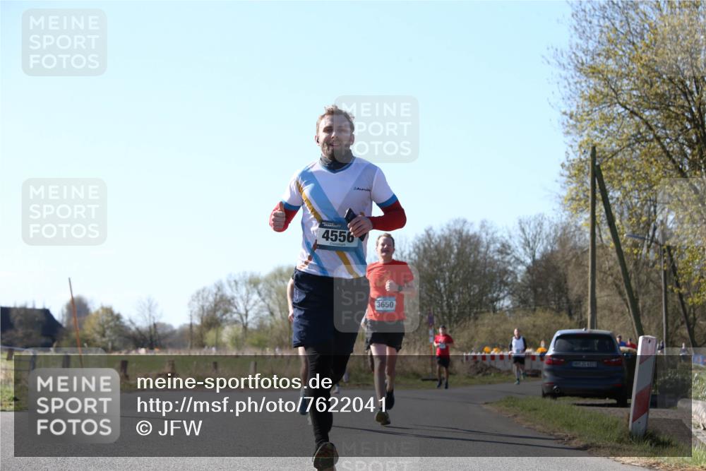 06.04.2025 - 44. Internationalen Wilhelmsburger Insellauf Jannik Wohlers http://msf.ph/oto/7622041 06.04.2025 10:17:33 Laufen 4556, 3650, 31, 4923 meine-sportfotos.de