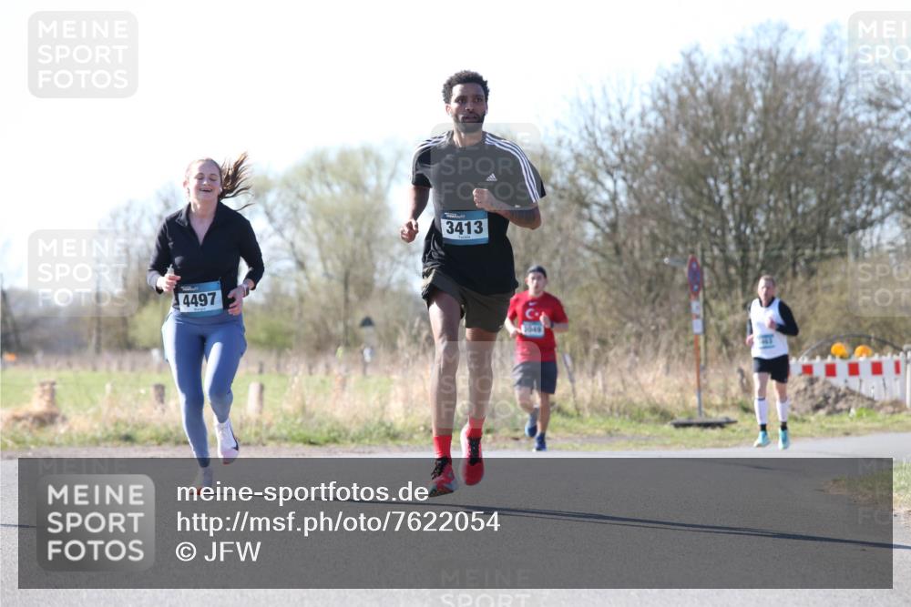 06.04.2025 - 44. Internationalen Wilhelmsburger Insellauf Jannik Wohlers http://msf.ph/oto/7622054 06.04.2025 10:17:36 Laufen 4497, 3413, 3049 meine-sportfotos.de