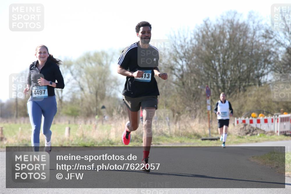 06.04.2025 - 44. Internationalen Wilhelmsburger Insellauf Jannik Wohlers http://msf.ph/oto/7622057 06.04.2025 10:17:37 Laufen 4497, 13 meine-sportfotos.de