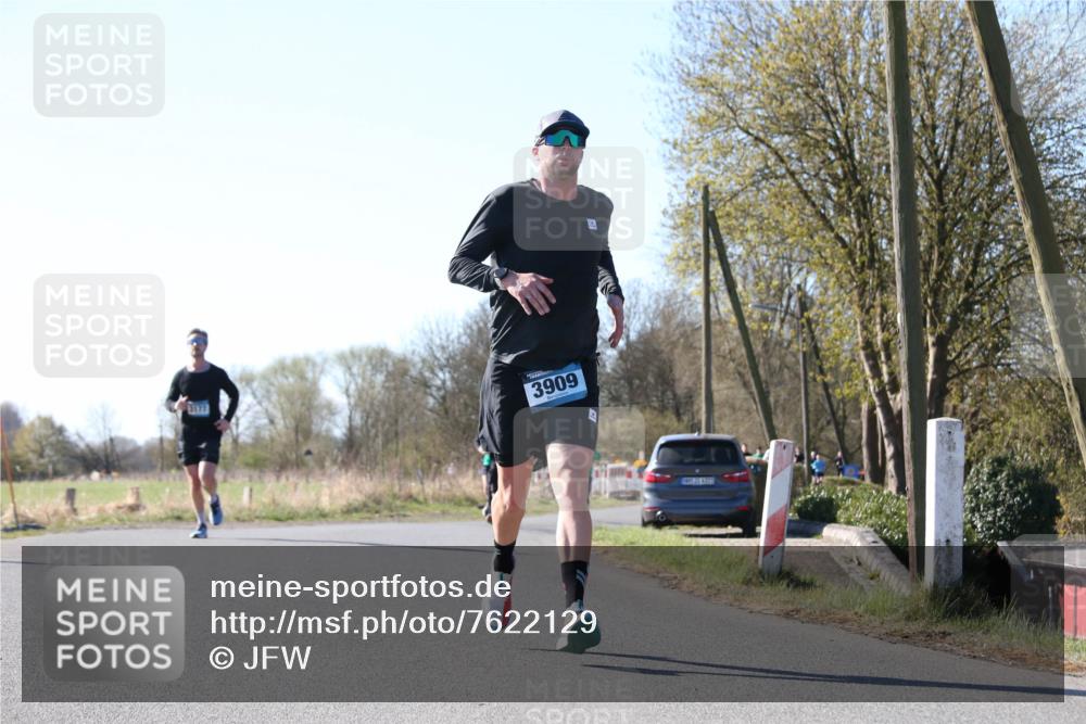06.04.2025 - 44. Internationalen Wilhelmsburger Insellauf Jannik Wohlers http://msf.ph/oto/7622129 06.04.2025 10:18:05 Laufen 3909, 1448, 31, 4323 meine-sportfotos.de
