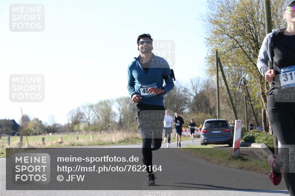 06.04.2025 - 44. Internationalen Wilhelmsburger Insellauf Jannik Wohlers http://msf.ph/oto/7622164 06.04.2025 10:18:18 Laufen 45, 48, 31, 4523, 318 meine-sportfotos.de