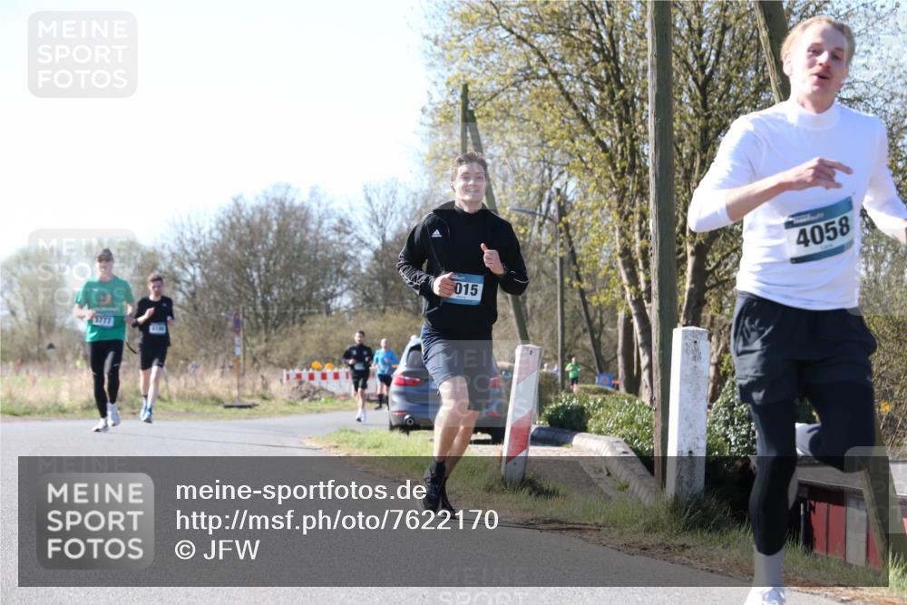06.04.2025 - 44. Internationalen Wilhelmsburger Insellauf Jannik Wohlers http://msf.ph/oto/7622170 06.04.2025 10:18:25 Laufen 3777, 015, 4058 meine-sportfotos.de