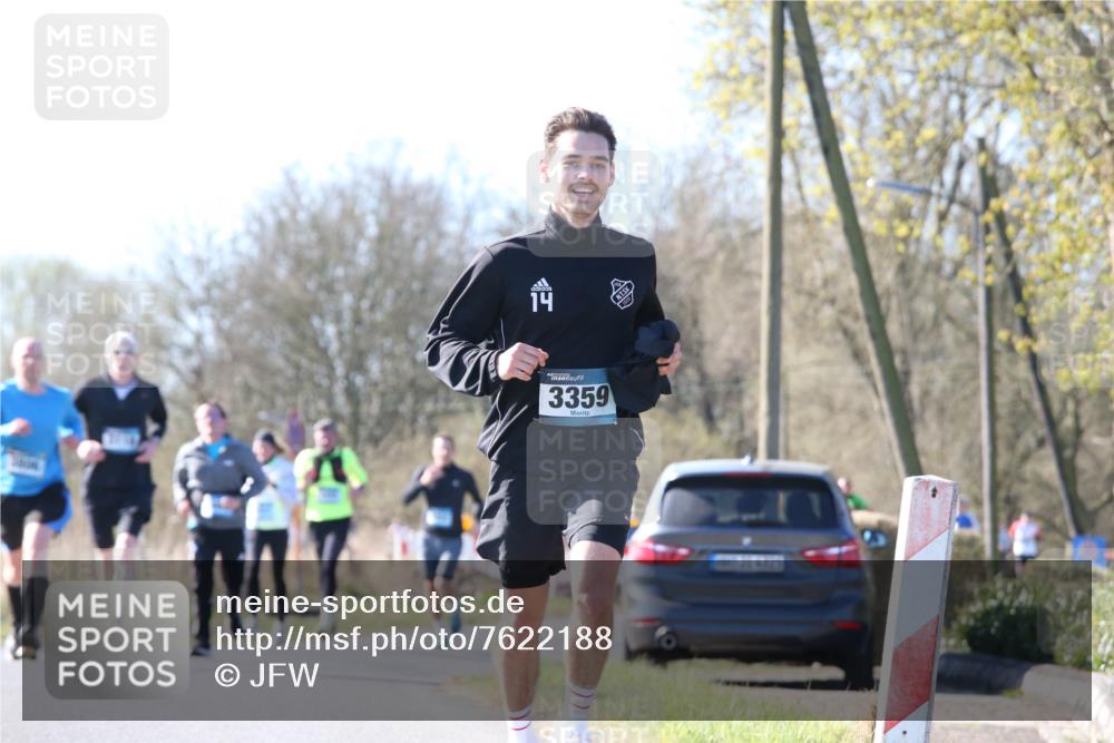 06.04.2025 - 44. Internationalen Wilhelmsburger Insellauf Jannik Wohlers http://msf.ph/oto/7622188 06.04.2025 10:18:36 Laufen 14, 3359 meine-sportfotos.de
