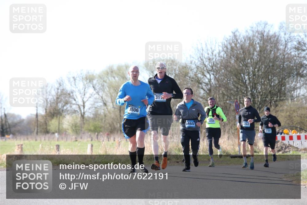 06.04.2025 - 44. Internationalen Wilhelmsburger Insellauf Jannik Wohlers http://msf.ph/oto/7622191 06.04.2025 10:18:38 Laufen 3806, 311, 4465, 4455, 4262, 3749 meine-sportfotos.de