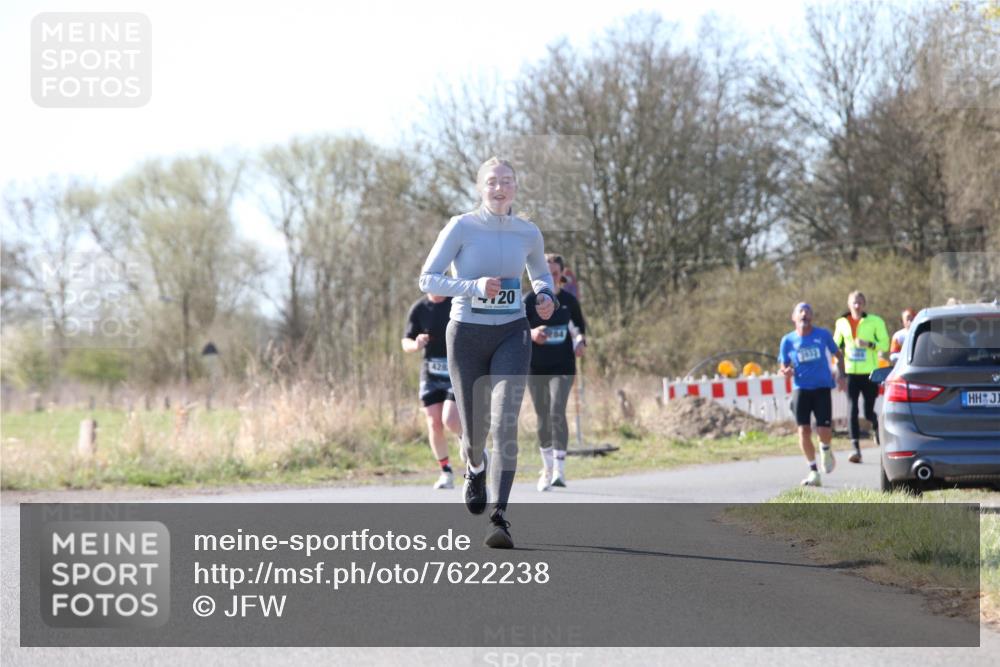 06.04.2025 - 44. Internationalen Wilhelmsburger Insellauf Jannik Wohlers http://msf.ph/oto/7622238 06.04.2025 10:19:16 Laufen 428, 20, 284 meine-sportfotos.de