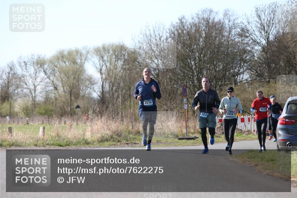 06.04.2025 - 44. Internationalen Wilhelmsburger Insellauf Jannik Wohlers http://msf.ph/oto/7622275 06.04.2025 10:19:49 Laufen 3174, 4534, 3832, 3958 meine-sportfotos.de