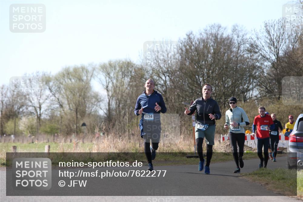 06.04.2025 - 44. Internationalen Wilhelmsburger Insellauf Jannik Wohlers http://msf.ph/oto/7622277 06.04.2025 10:19:50 Laufen 3174, 3832, 3958, 45, 5084 meine-sportfotos.de