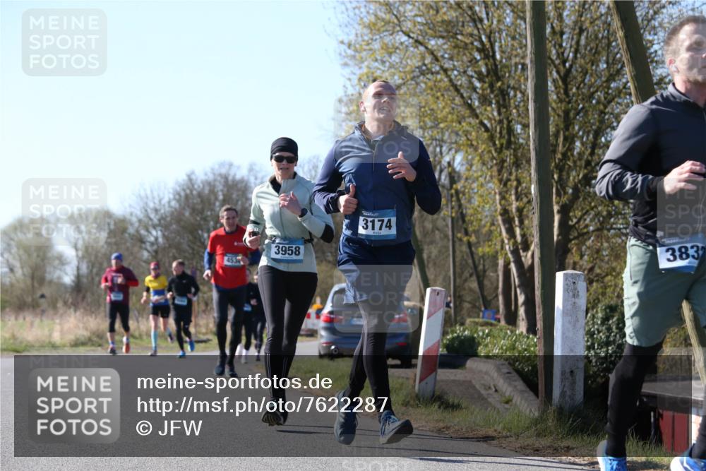 06.04.2025 - 44. Internationalen Wilhelmsburger Insellauf Jannik Wohlers http://msf.ph/oto/7622287 06.04.2025 10:19:57 Laufen 4534, 3958, 3174, 383 meine-sportfotos.de