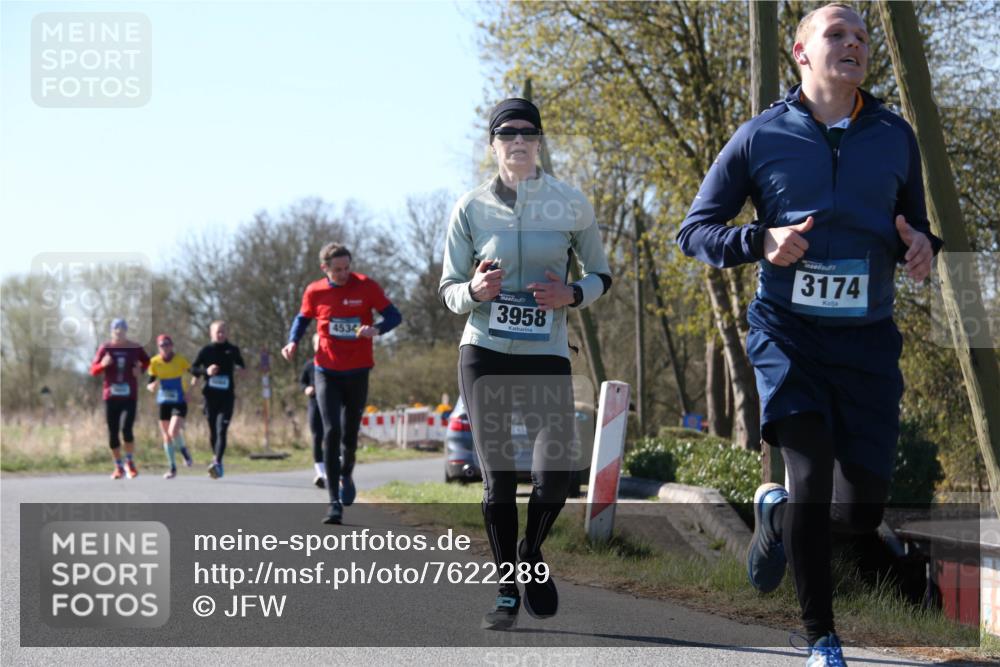 06.04.2025 - 44. Internationalen Wilhelmsburger Insellauf Jannik Wohlers http://msf.ph/oto/7622289 06.04.2025 10:19:58 Laufen 4534, 3958, 3174 meine-sportfotos.de