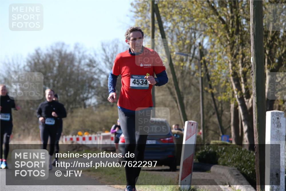 06.04.2025 - 44. Internationalen Wilhelmsburger Insellauf Jannik Wohlers http://msf.ph/oto/7622297 06.04.2025 10:20:00 Laufen 11063, 4534 meine-sportfotos.de