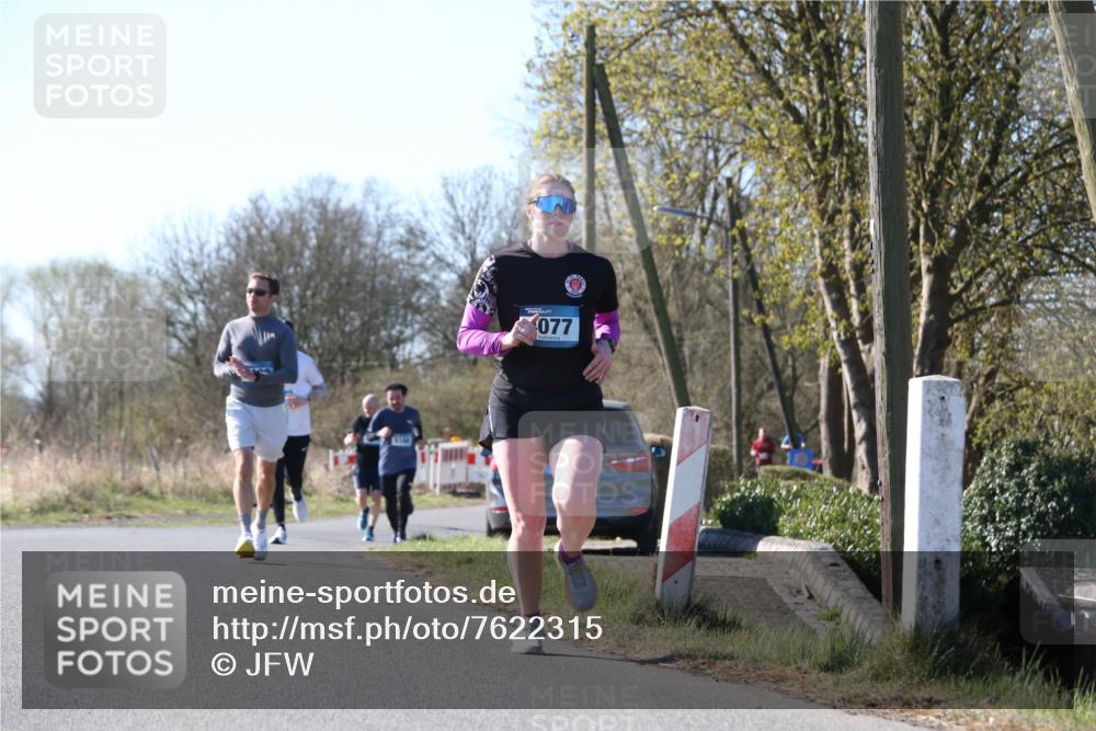 06.04.2025 - 44. Internationalen Wilhelmsburger Insellauf Jannik Wohlers http://msf.ph/oto/7622315 06.04.2025 10:20:12 Laufen 077 meine-sportfotos.de