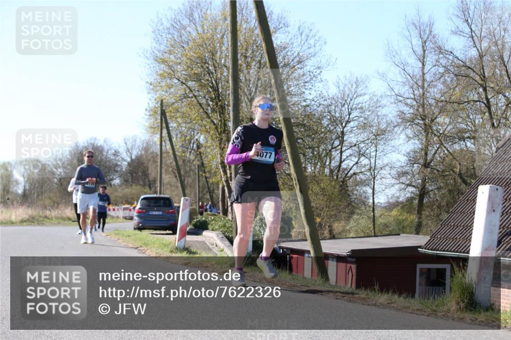 06.04.2025 - 44. Internationalen Wilhelmsburger Insellauf Jannik Wohlers http://msf.ph/oto/7622326 06.04.2025 10:20:13 Laufen 4077 meine-sportfotos.de