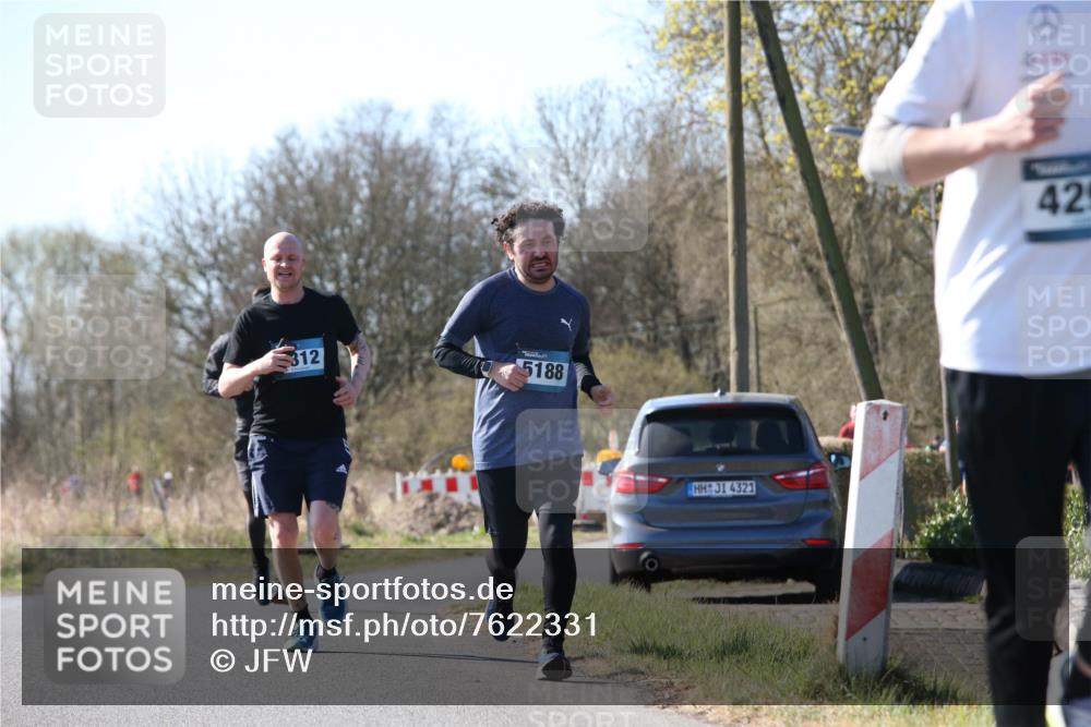 06.04.2025 - 44. Internationalen Wilhelmsburger Insellauf Jannik Wohlers http://msf.ph/oto/7622331 06.04.2025 10:20:19 Laufen 312, 5188, 4321, 42 meine-sportfotos.de