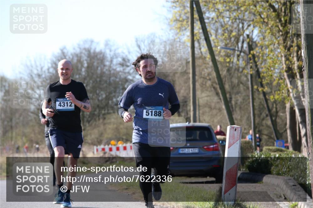 06.04.2025 - 44. Internationalen Wilhelmsburger Insellauf Jannik Wohlers http://msf.ph/oto/7622336 06.04.2025 10:20:20 Laufen 4312, 5188, 31, 4323 meine-sportfotos.de