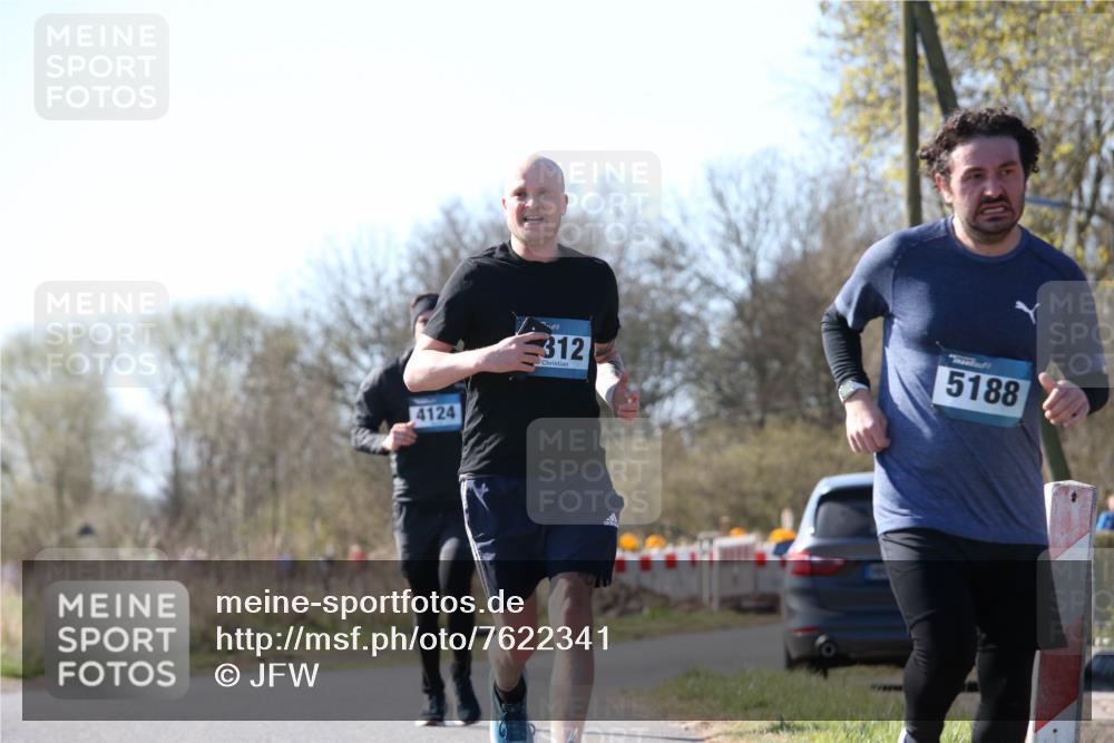 06.04.2025 - 44. Internationalen Wilhelmsburger Insellauf Jannik Wohlers http://msf.ph/oto/7622341 06.04.2025 10:20:21 Laufen 4124, 312, 5188 meine-sportfotos.de