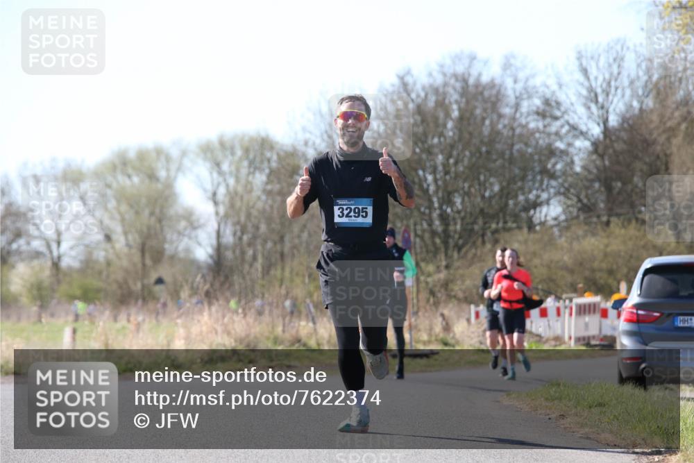 06.04.2025 - 44. Internationalen Wilhelmsburger Insellauf Jannik Wohlers http://msf.ph/oto/7622374 06.04.2025 10:20:48 Laufen 3295 meine-sportfotos.de