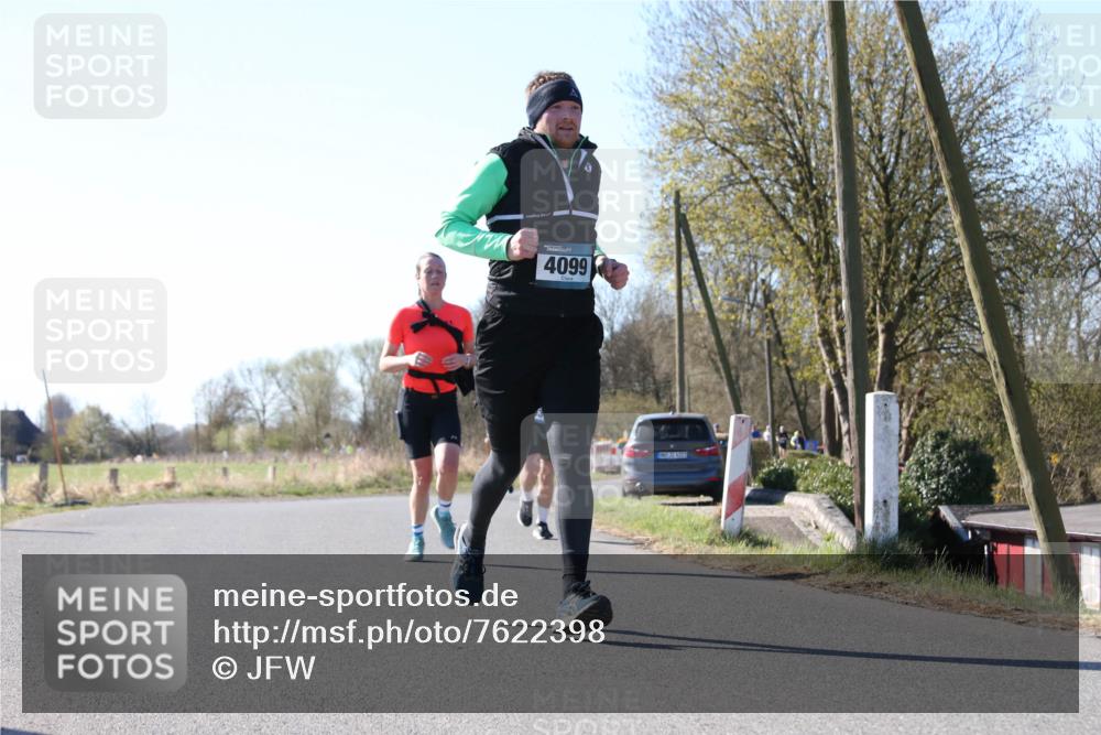 06.04.2025 - 44. Internationalen Wilhelmsburger Insellauf Jannik Wohlers http://msf.ph/oto/7622398 06.04.2025 10:20:59 Laufen 4099 meine-sportfotos.de