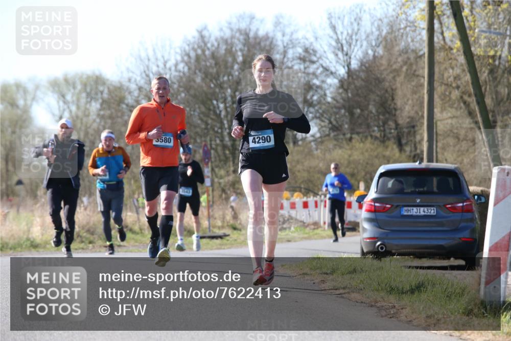06.04.2025 - 44. Internationalen Wilhelmsburger Insellauf Jannik Wohlers http://msf.ph/oto/7622413 06.04.2025 10:21:12 Laufen 3580, 1643, 4290, 4321 meine-sportfotos.de