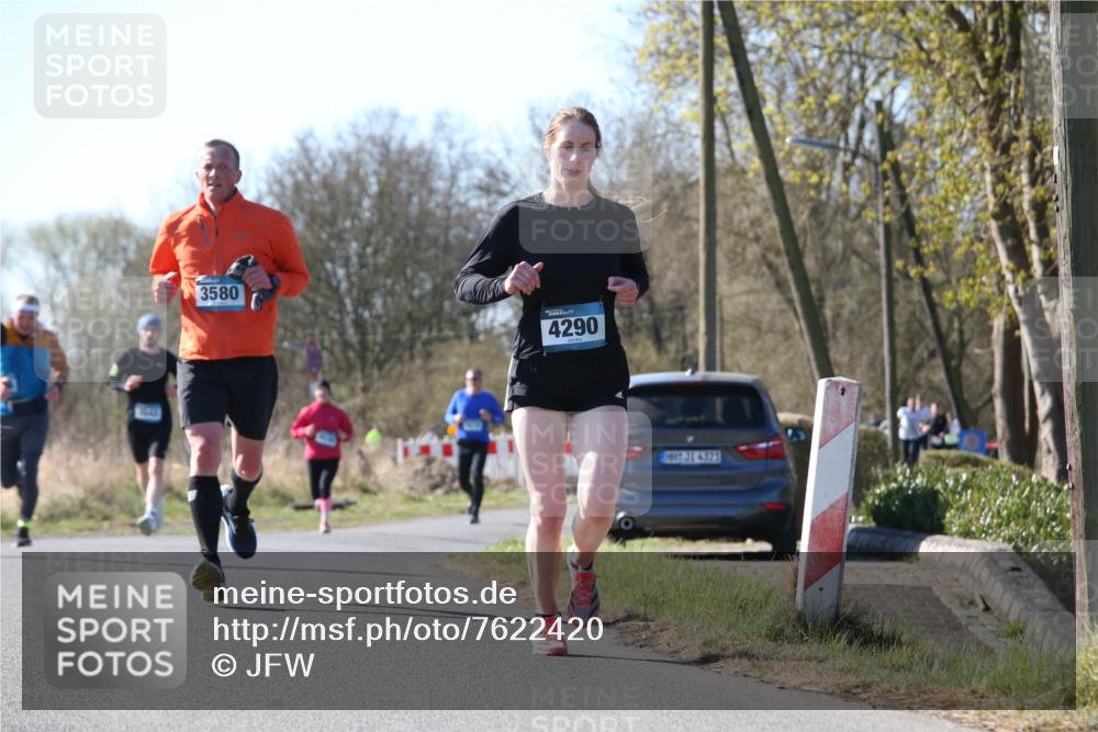 06.04.2025 - 44. Internationalen Wilhelmsburger Insellauf Jannik Wohlers http://msf.ph/oto/7622420 06.04.2025 10:21:14 Laufen 3580, 4290, 31, 4323 meine-sportfotos.de
