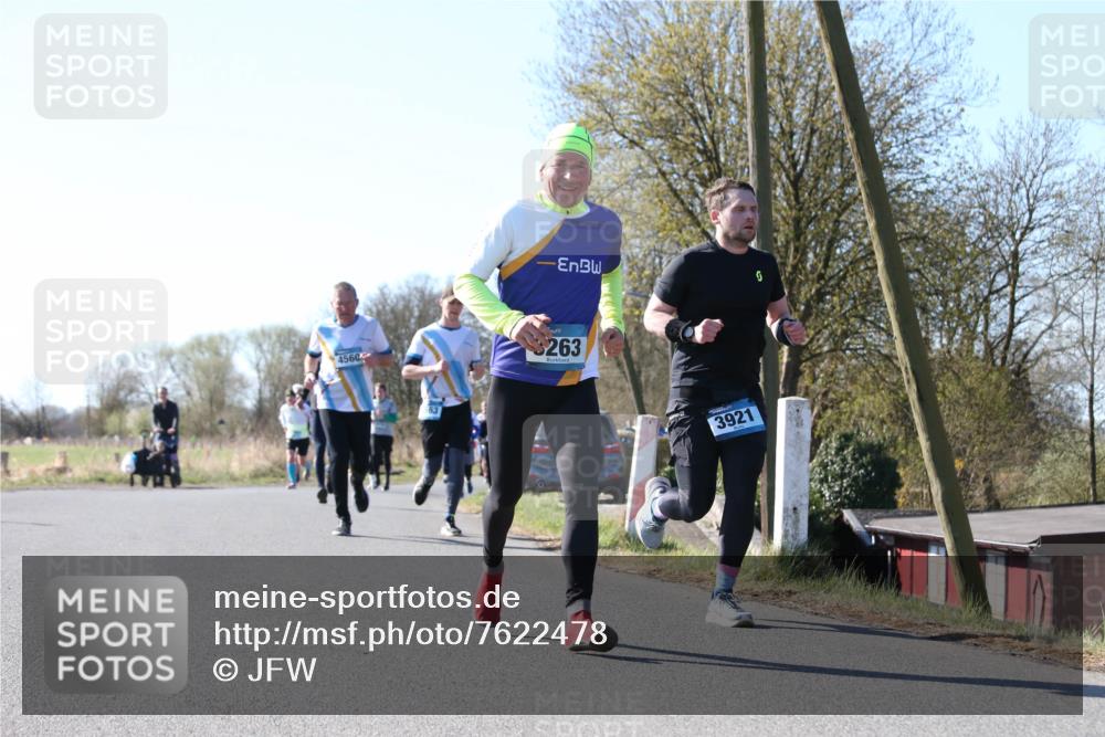 06.04.2025 - 44. Internationalen Wilhelmsburger Insellauf Jannik Wohlers http://msf.ph/oto/7622478 06.04.2025 10:21:44 Laufen 4560, 563, 263, 3921 meine-sportfotos.de