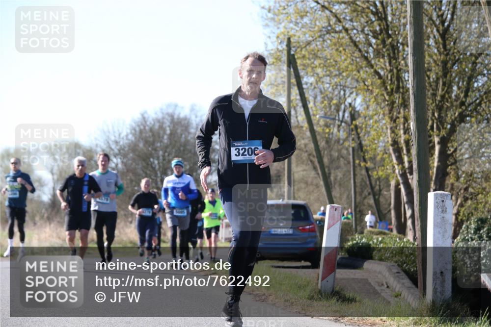 06.04.2025 - 44. Internationalen Wilhelmsburger Insellauf Jannik Wohlers http://msf.ph/oto/7622492 06.04.2025 10:21:48 Laufen 5000, 320 meine-sportfotos.de