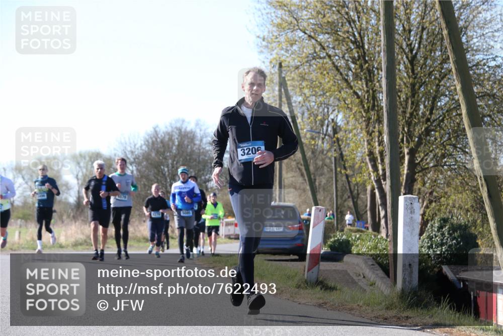 06.04.2025 - 44. Internationalen Wilhelmsburger Insellauf Jannik Wohlers http://msf.ph/oto/7622493 06.04.2025 10:21:49 Laufen 579, 5095, 3206, 31, 4323 meine-sportfotos.de