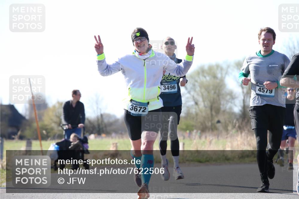 06.04.2025 - 44. Internationalen Wilhelmsburger Insellauf Jannik Wohlers http://msf.ph/oto/7622506 06.04.2025 10:21:52 Laufen 3672, 3496, 4579 meine-sportfotos.de