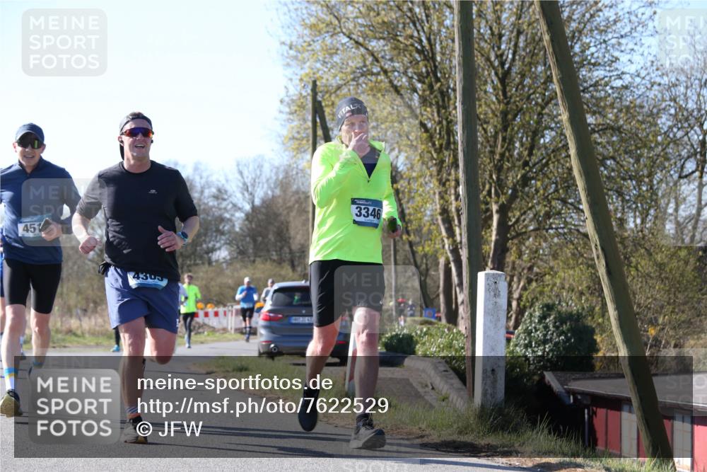 06.04.2025 - 44. Internationalen Wilhelmsburger Insellauf Jannik Wohlers http://msf.ph/oto/7622529 06.04.2025 10:21:58 Laufen 451, 4303, 3346 meine-sportfotos.de
