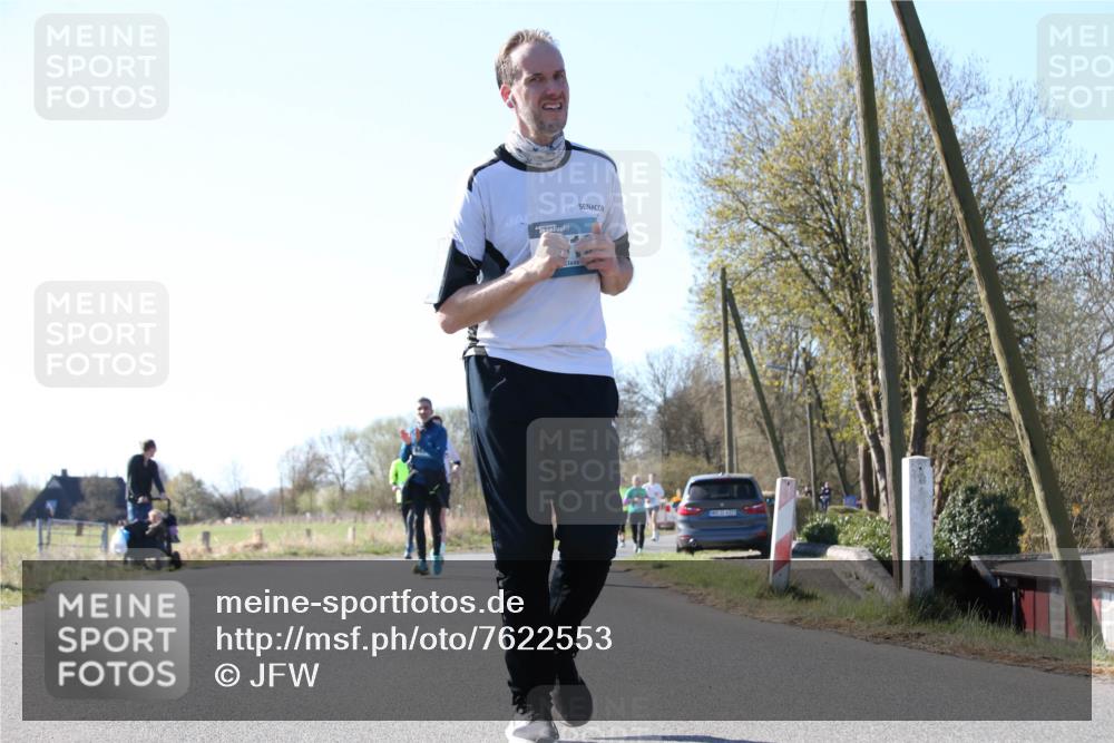 06.04.2025 - 44. Internationalen Wilhelmsburger Insellauf Jannik Wohlers http://msf.ph/oto/7622553 06.04.2025 10:22:04 Laufen  meine-sportfotos.de