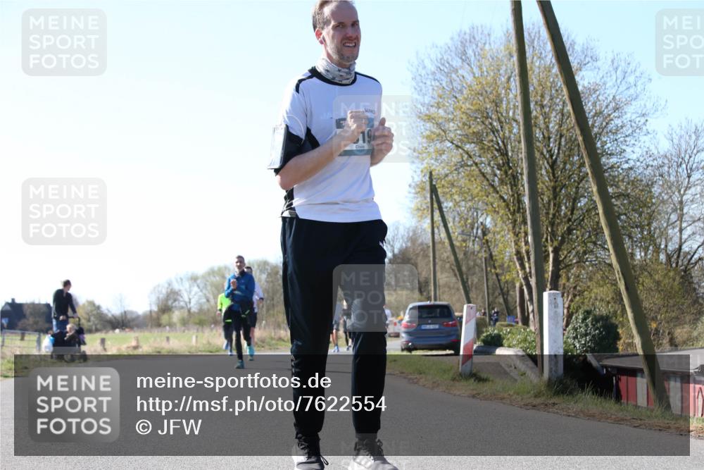 06.04.2025 - 44. Internationalen Wilhelmsburger Insellauf Jannik Wohlers http://msf.ph/oto/7622554 06.04.2025 10:22:04 Laufen 19 meine-sportfotos.de