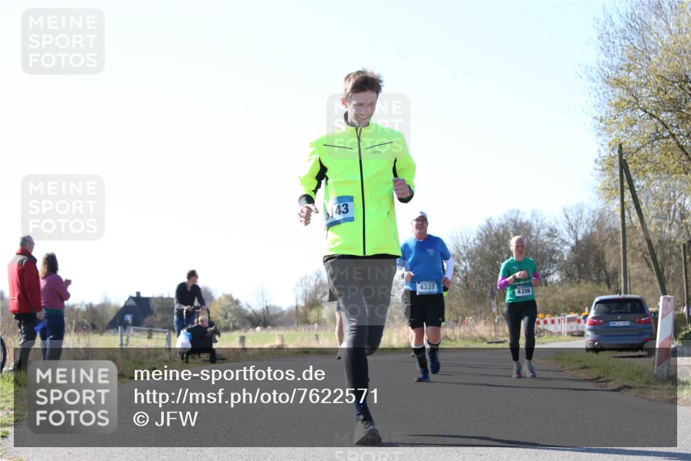 06.04.2025 - 44. Internationalen Wilhelmsburger Insellauf Jannik Wohlers http://msf.ph/oto/7622571 06.04.2025 10:22:12 Laufen 43, 4337, 4356, 31, 4923 meine-sportfotos.de