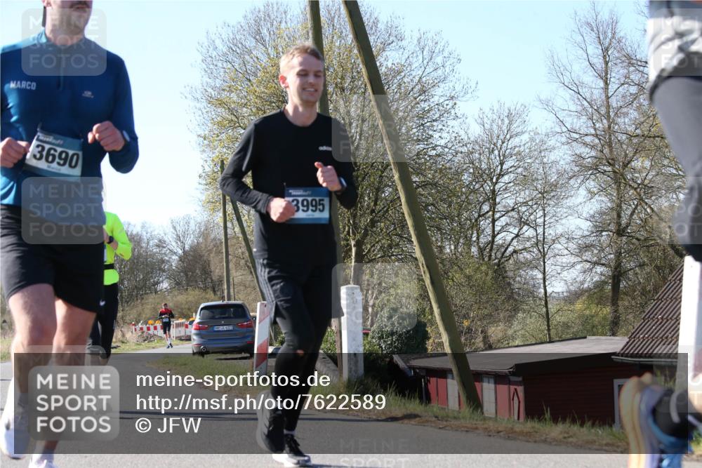 06.04.2025 - 44. Internationalen Wilhelmsburger Insellauf Jannik Wohlers http://msf.ph/oto/7622589 06.04.2025 10:22:18 Laufen 3690, 31, 4321, 3995 meine-sportfotos.de